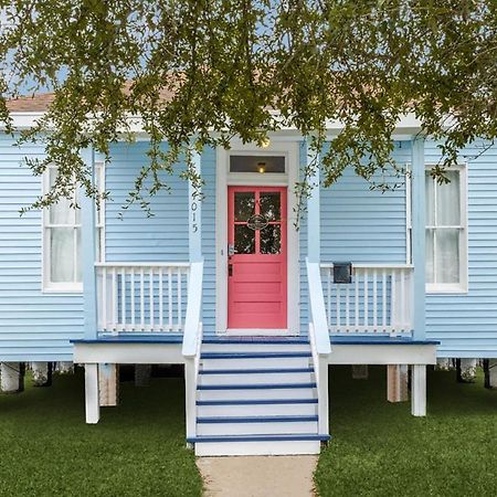 Cozy Sea Breeze Bungalow - 2 Mins To The Beach Γκάλβεστον Εξωτερικό φωτογραφία